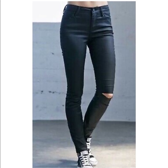 Kendall & Kylie Denim - KENDALL KYLIE Black wax distressed mid rise skinny jeans women’s size 26